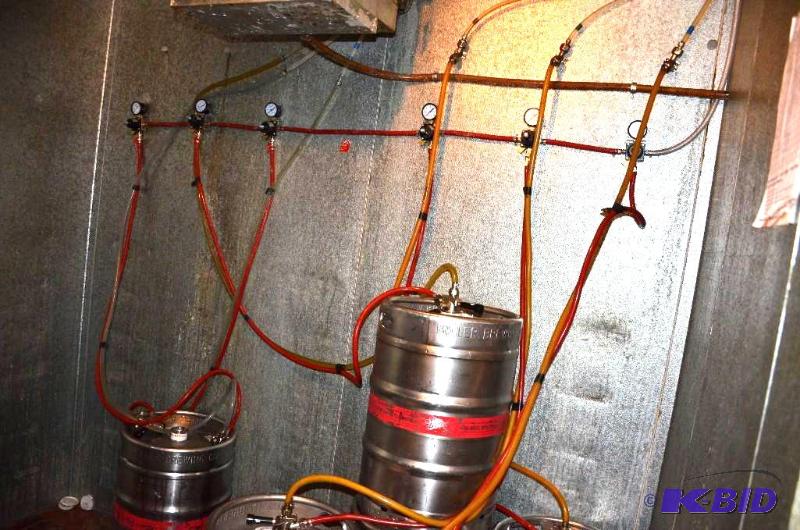 lot 85A image: 6 Keg regulators, 6&nbsphoses&nbspand 6&nbs...