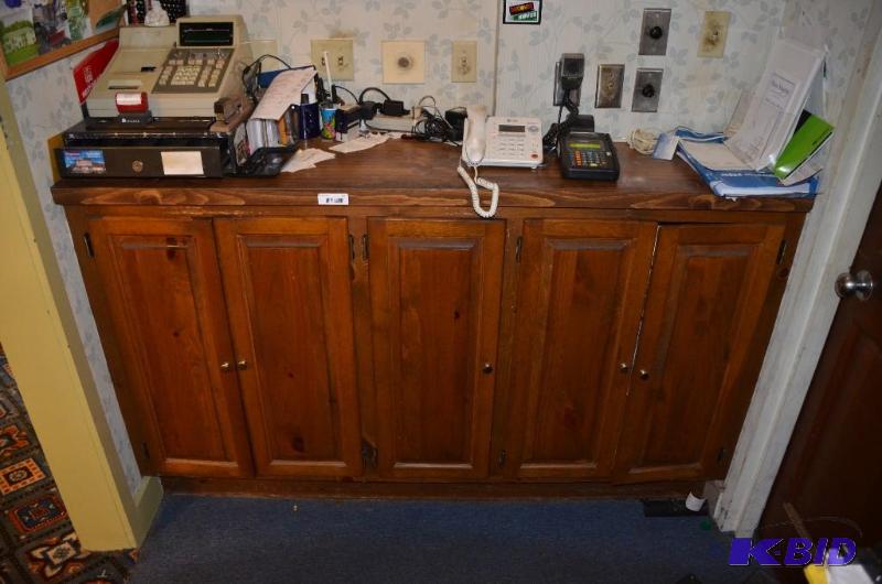 lot 98 image: Wood cabinet 21&quotx42&quotx68 14" N...
