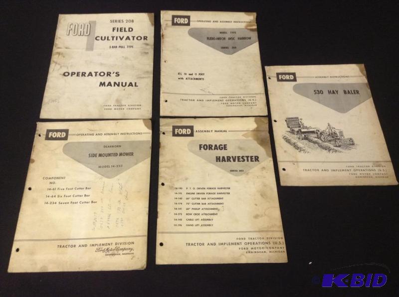lot 102 image: Vintage Ford factory operators manuals amd Assemble instructions for various equipment