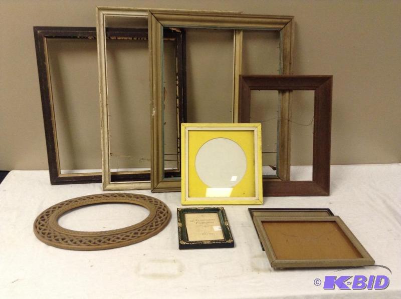 lot 125 image: Collection Old Picture Frames