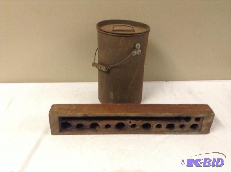 lot 127 image: Vintage Can & Tool Holder