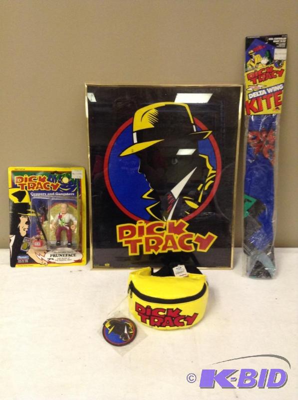 lot 13 image: Dick Tracy Collectibles