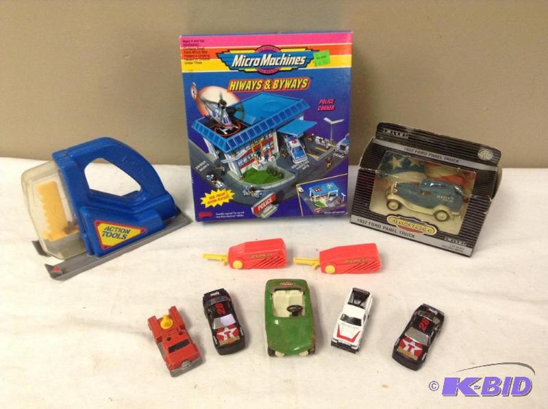 lot 21 image: Collection Toys