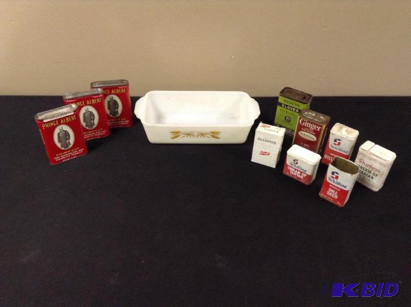 lot 47 image: Vintage Spice and Tobacco Tins