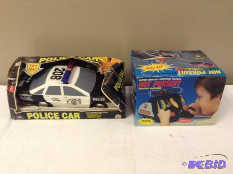 lot 77 image: Lot of toy Police items