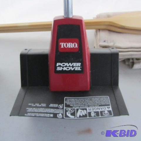 Toro Power Shovel