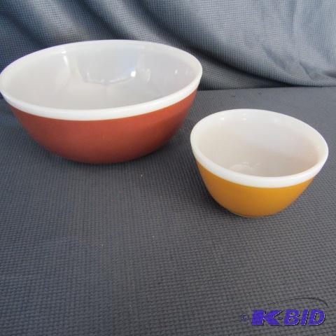 Pyrex Bowls