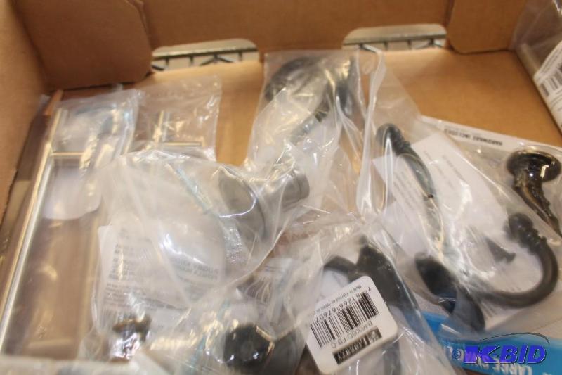 20 Items, knobs, hooks