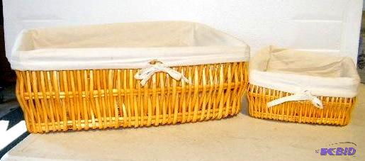 lot 40 image: Lot of 2 Wicker Baskets - Has cloth liners - ...