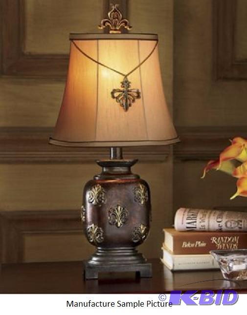 lot 67 image: Fleur-De-Lis Accent Lamp - The fleur-de-lis s...