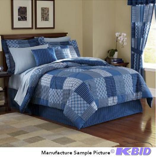 lot 77 image: Ellington Blue Comforter - King - Quilted, re...