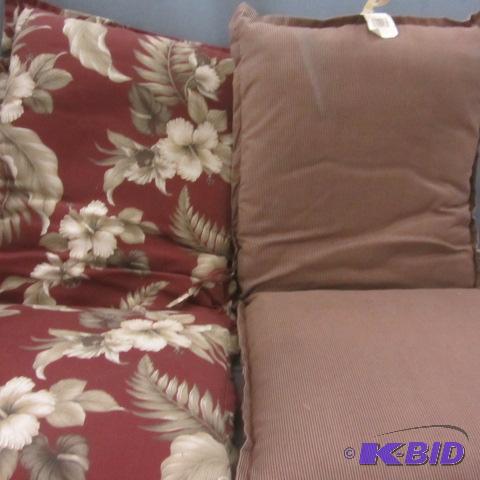 lot 4 image: Chaise Lounge Cushions