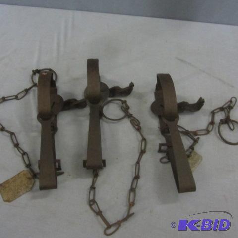lot 59 image: Victor Oneida Traps