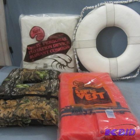 lot 6 image: Life Vests and Floatation