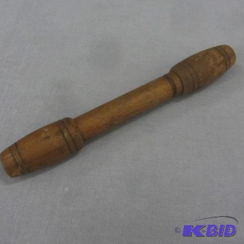 lot 68 image: Wooden Goose Call