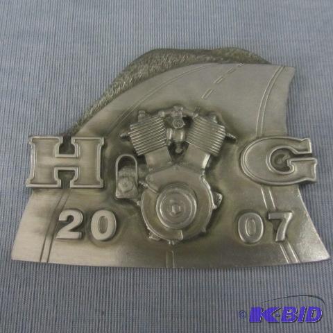 lot 76 image: Harley Davidson Pewter Emblem
