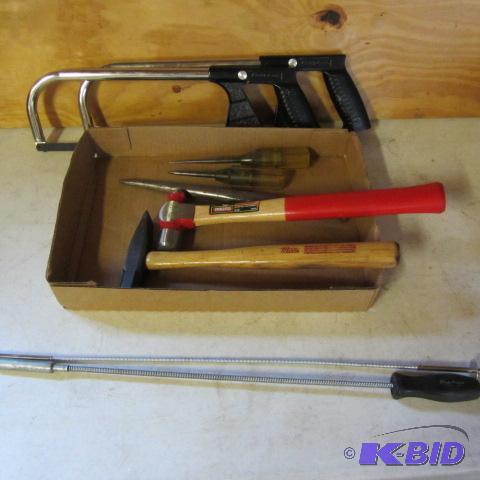 Hack Saws, Hammers, Magnet