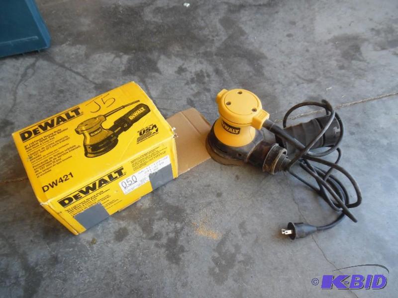 Dewalt Orbit Palm Sander