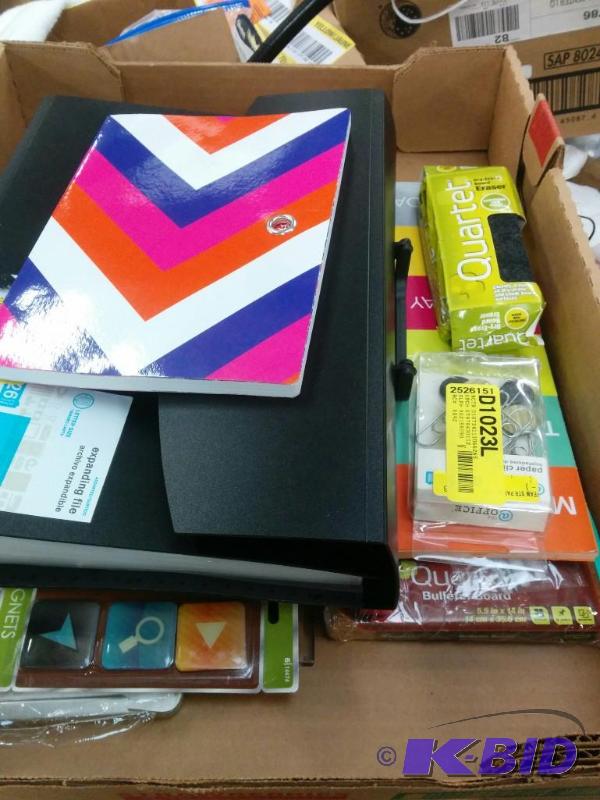 9 Item Lot