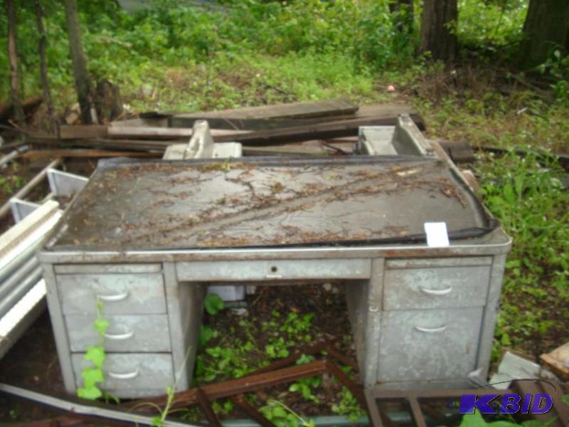 lot 11 image: 2 Heavy Duty Metal Desks