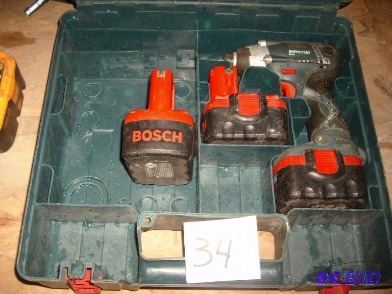 lot 34 image: Bosch 14.4 Volt Variable Drill