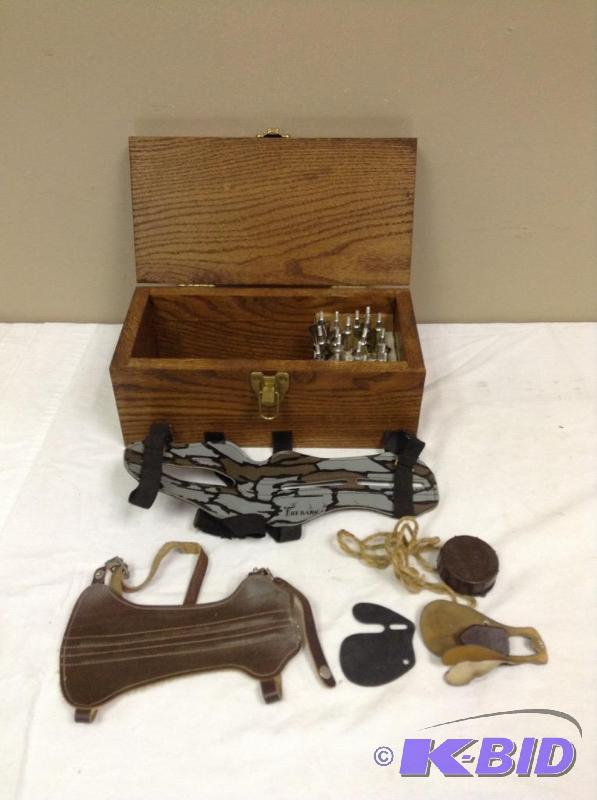 lot 22 image: Collection Archery Tips & Accessories