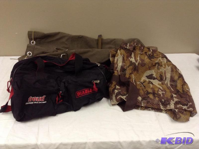 lot 33 image: Grouping Bags