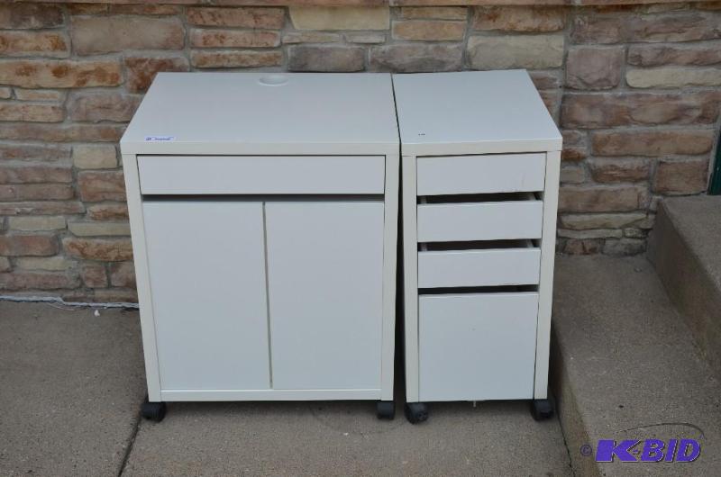 lot 121 image: Rolling cabinet with drawer-. Rolling 4 drawe...