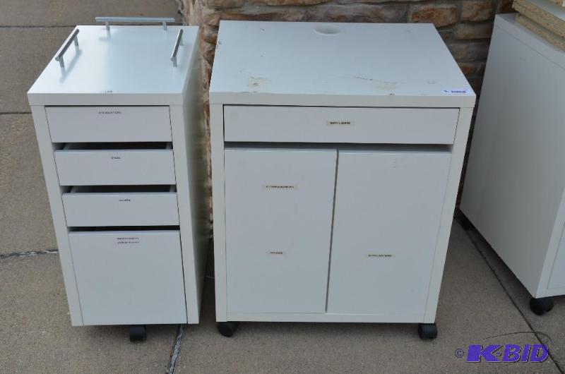 lot 123 image: Rolling cabinet with drawer-. Rolling 4 drawe...