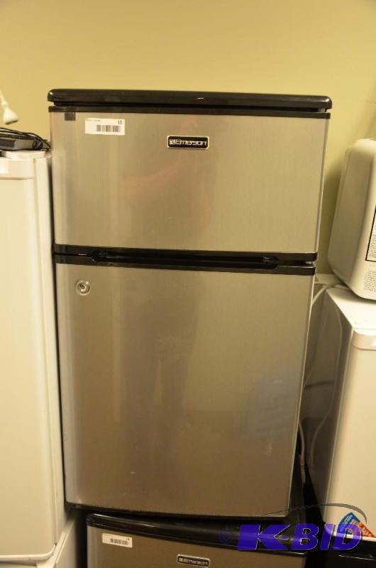 lot 13 image: Emerson Household Refrigeratorfreezer Model ...