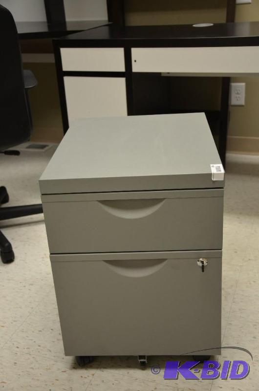 lot 138 image: 2 drawer filing cabinet 16&quotx20&quotx23&...