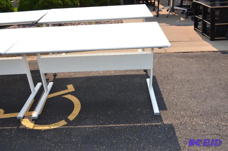 lot 153 image: White office table 54 12 x 28 12 x 29 12...