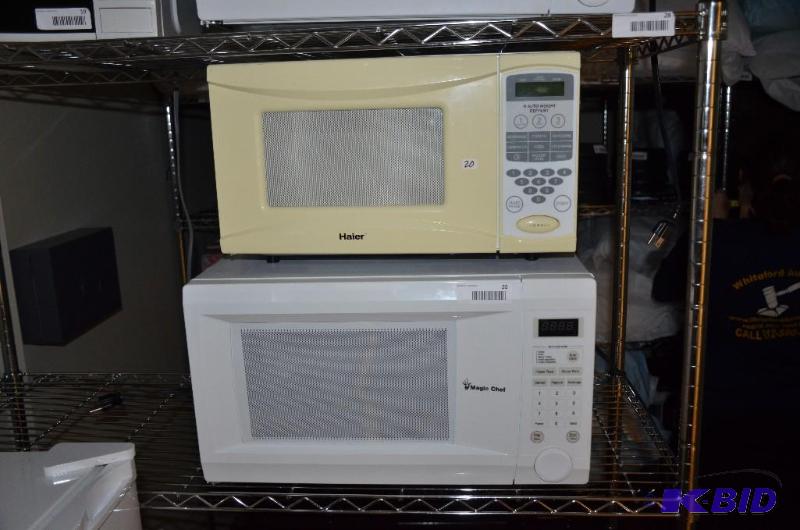 lot 20 image: 2 Microwave ovens Haier microwave Model MW75...