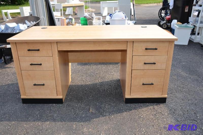 lot 219 image: Sauder 7 drawer desk. 30&quotx30&quotx66&qu...