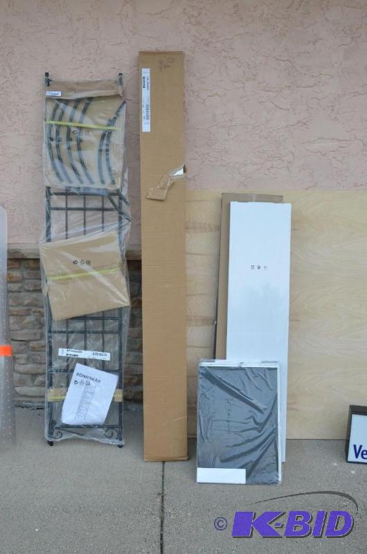 lot 226 image: 2 IKEA corner shelves 7 12 x 7 12 x 70 12 ...