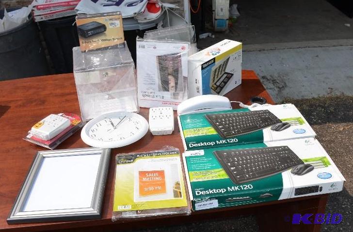 lot 265 image: Lot of brand new items 2 Logitech keyboard a...
