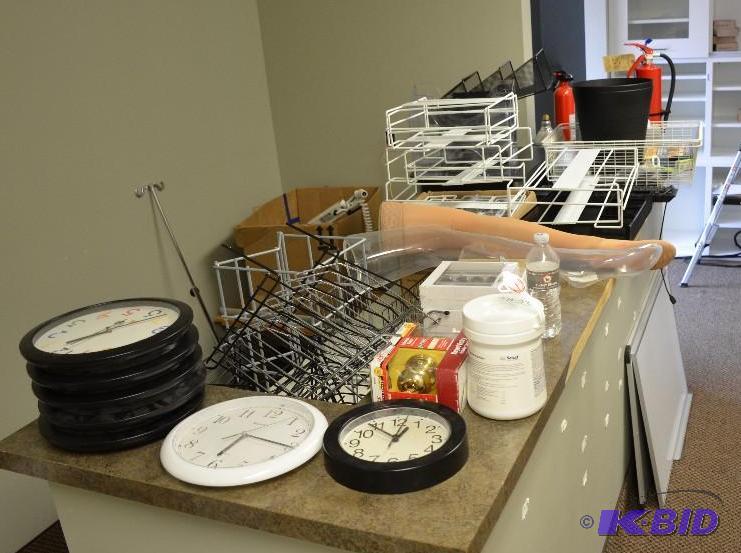 lot 274 image: Lot of misc office materials- storage racks, ...