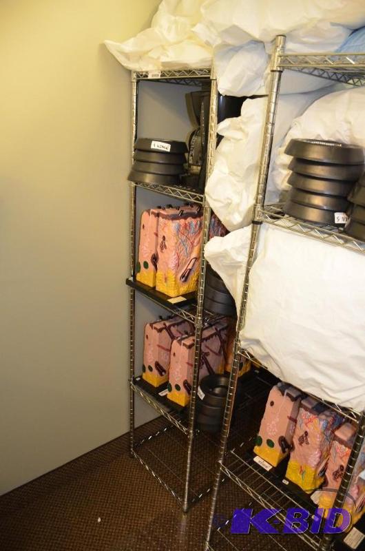 lot 32 image: Metal Whalen Storage Rack.5 shelves. NSF appr...