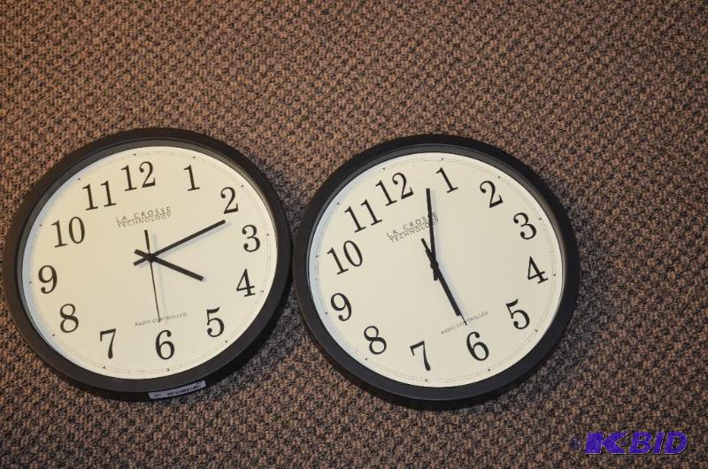 lot 43 image: 2 LaCrosse technology Radio controlled Clocks...