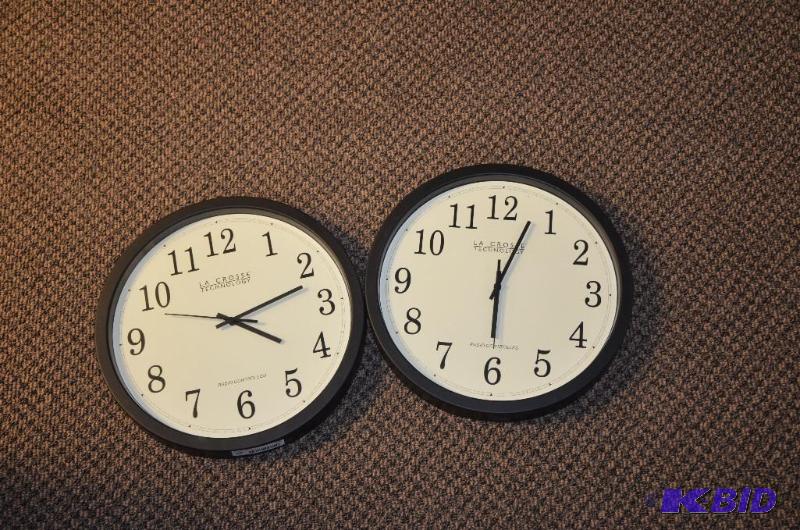 lot 44 image: 2 LaCrosse technology Radio controlled Clocks...