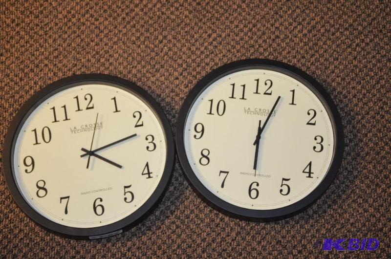 lot 45 image: 2 LaCrosse technology Radio controlled Clocks...