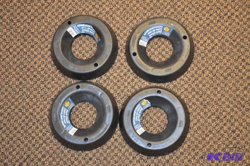 lot 49 image: 4 Reese TowPower Dock Chock. Fits most traile...