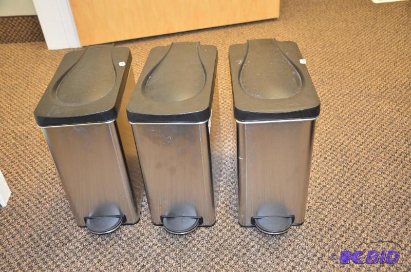 lot 56 image: 3 bathroom trash cans. 7&quotx13&quotx14&qu...