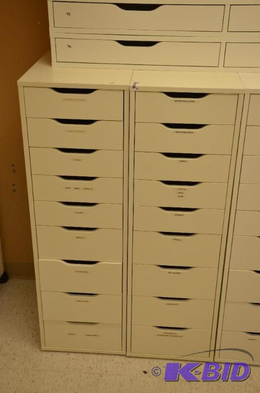 lot 74 image: 2 Storage drawers 14x19x46...