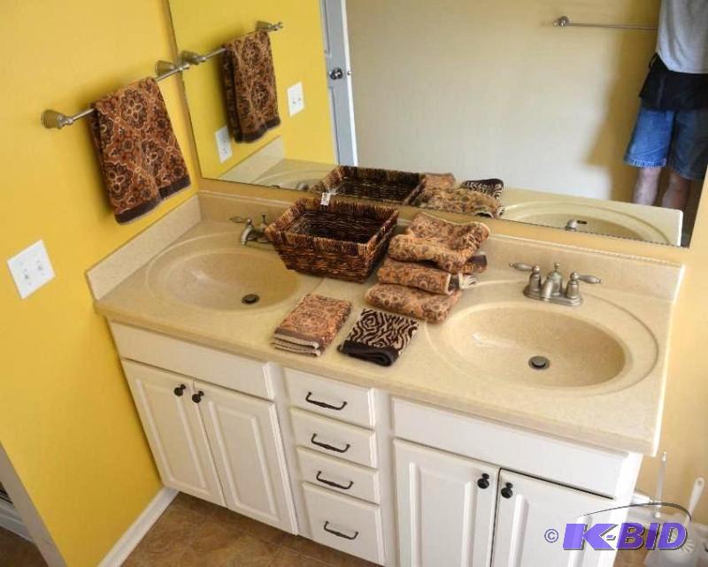 Hand towel basket with hand towels and washcl...