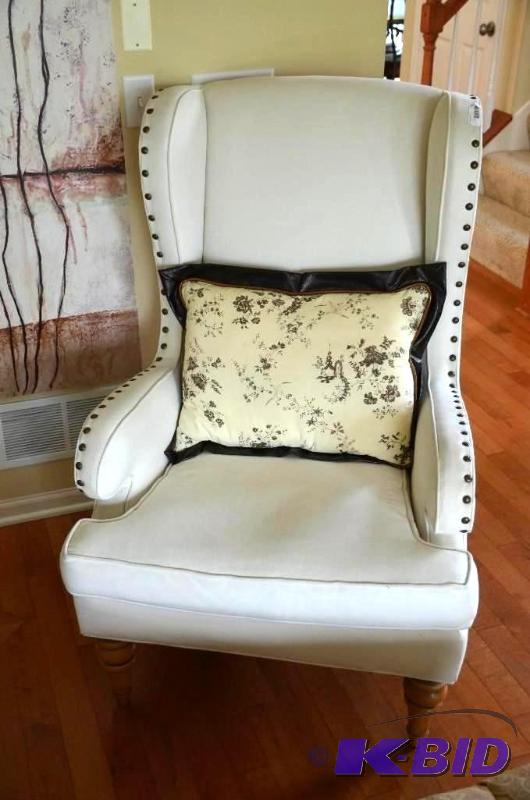 Exquisite white high-back chair with accent ...