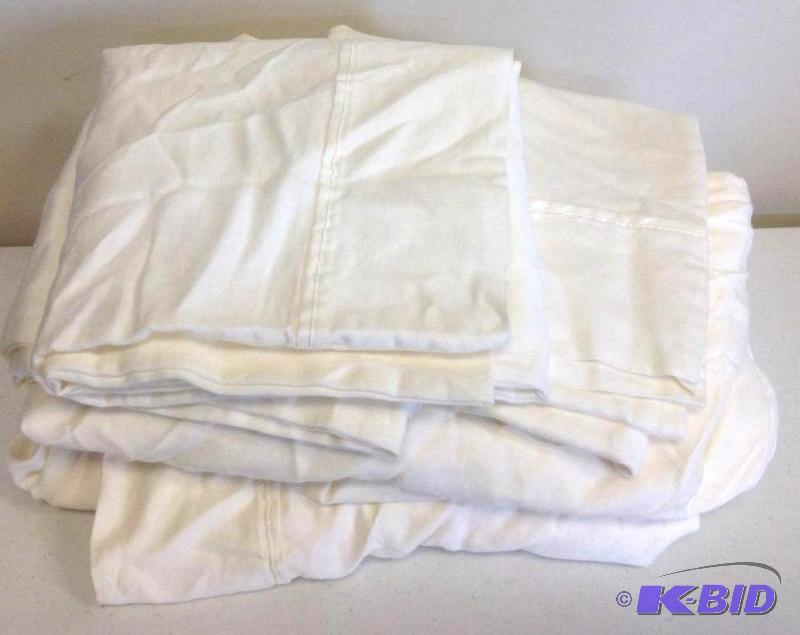 lot 10 image: JC Penny California King Sheet Set Ivory