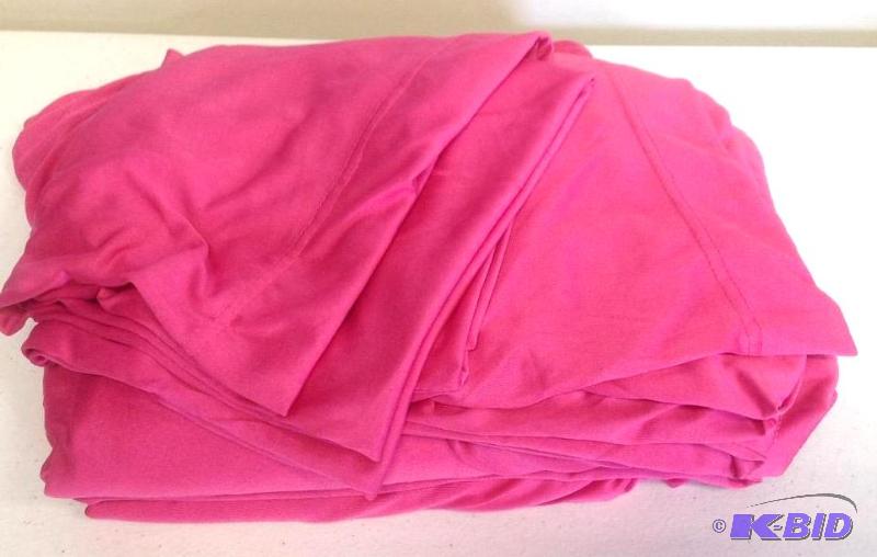 lot 11 image: JC Penny Morgan Home Queen Sheet Set Hot Pink