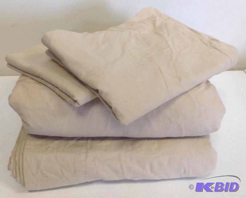 lot 13 image: JC Penny Home Flannel Queen Sheet Set Dark Sand