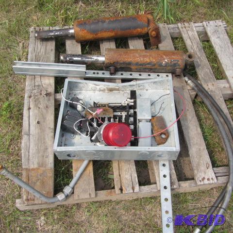 Hydraulic Cylinders, Light